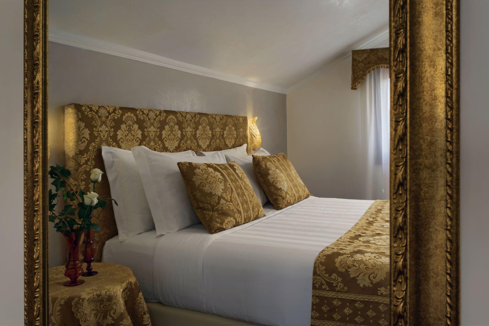 Hotel Pausania Venice Exterior photo
