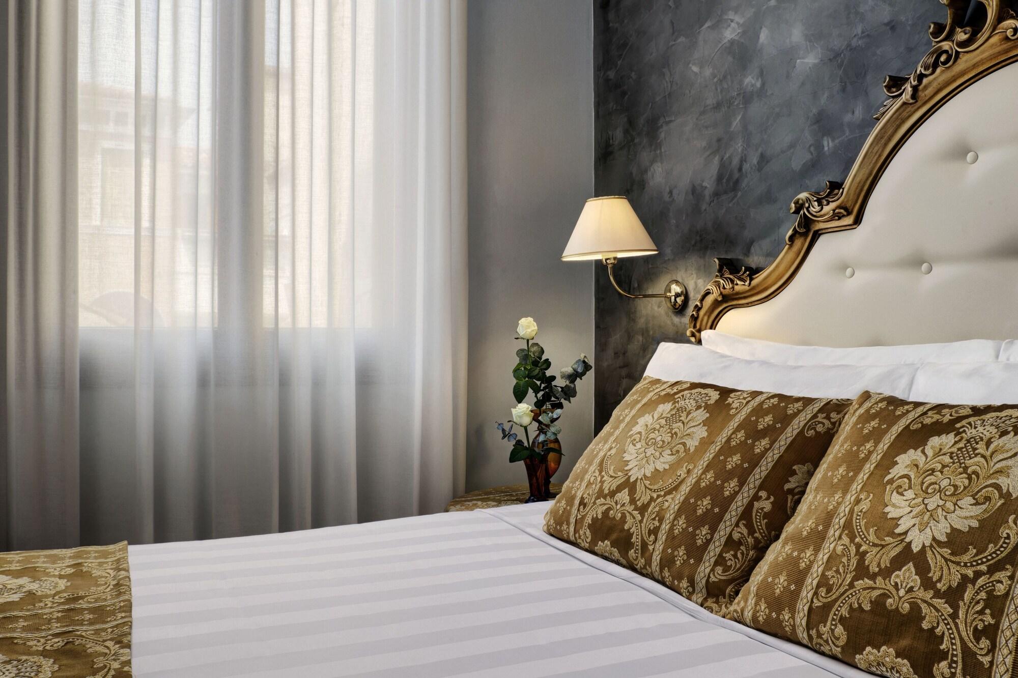 Hotel Pausania Venice Exterior photo