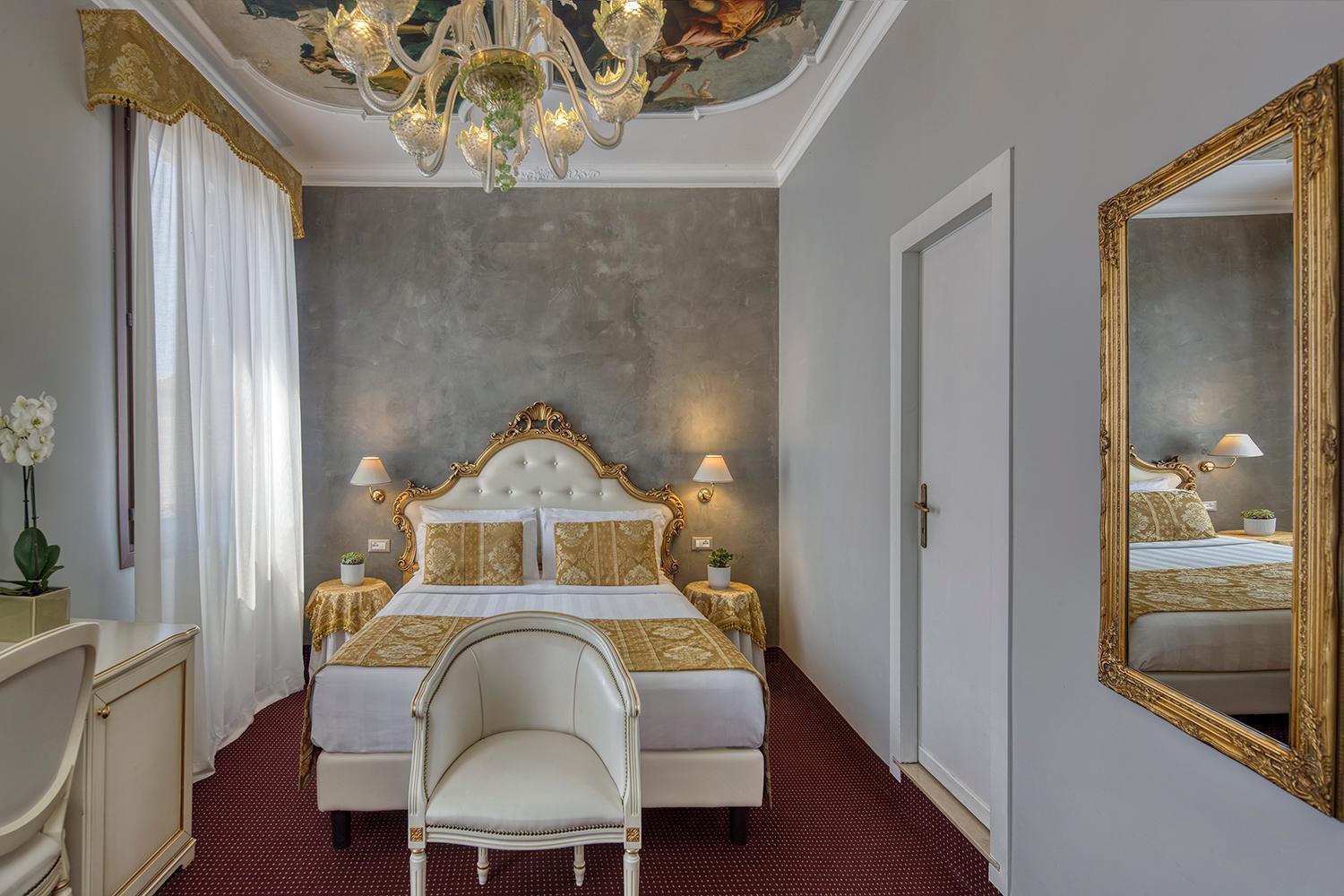Hotel Pausania Venice Exterior photo