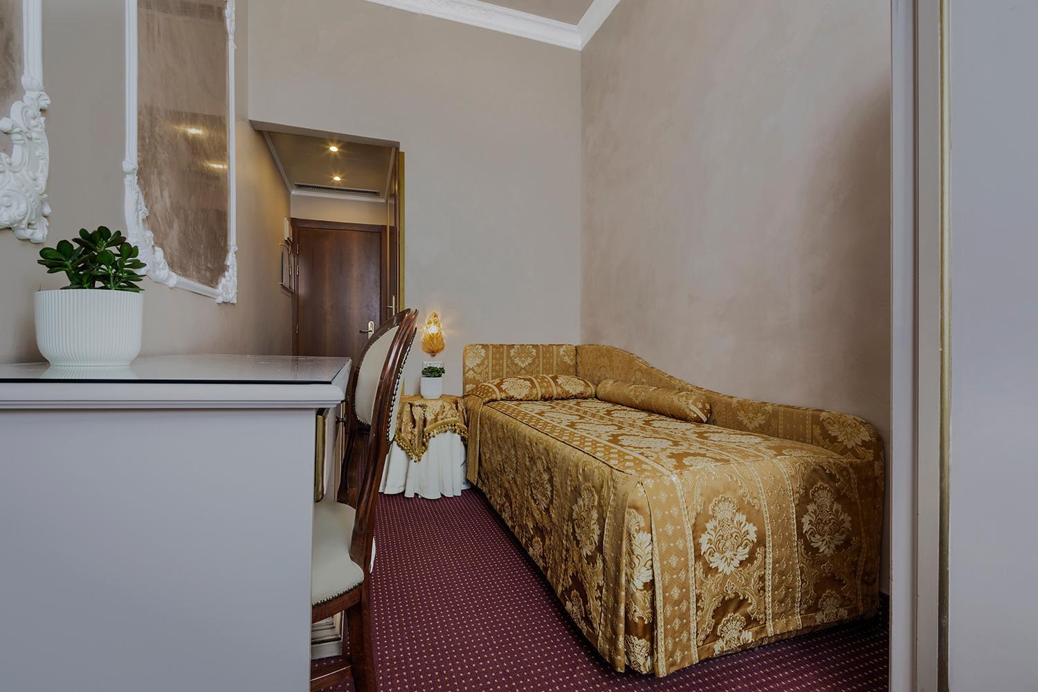 Hotel Pausania Venice Exterior photo