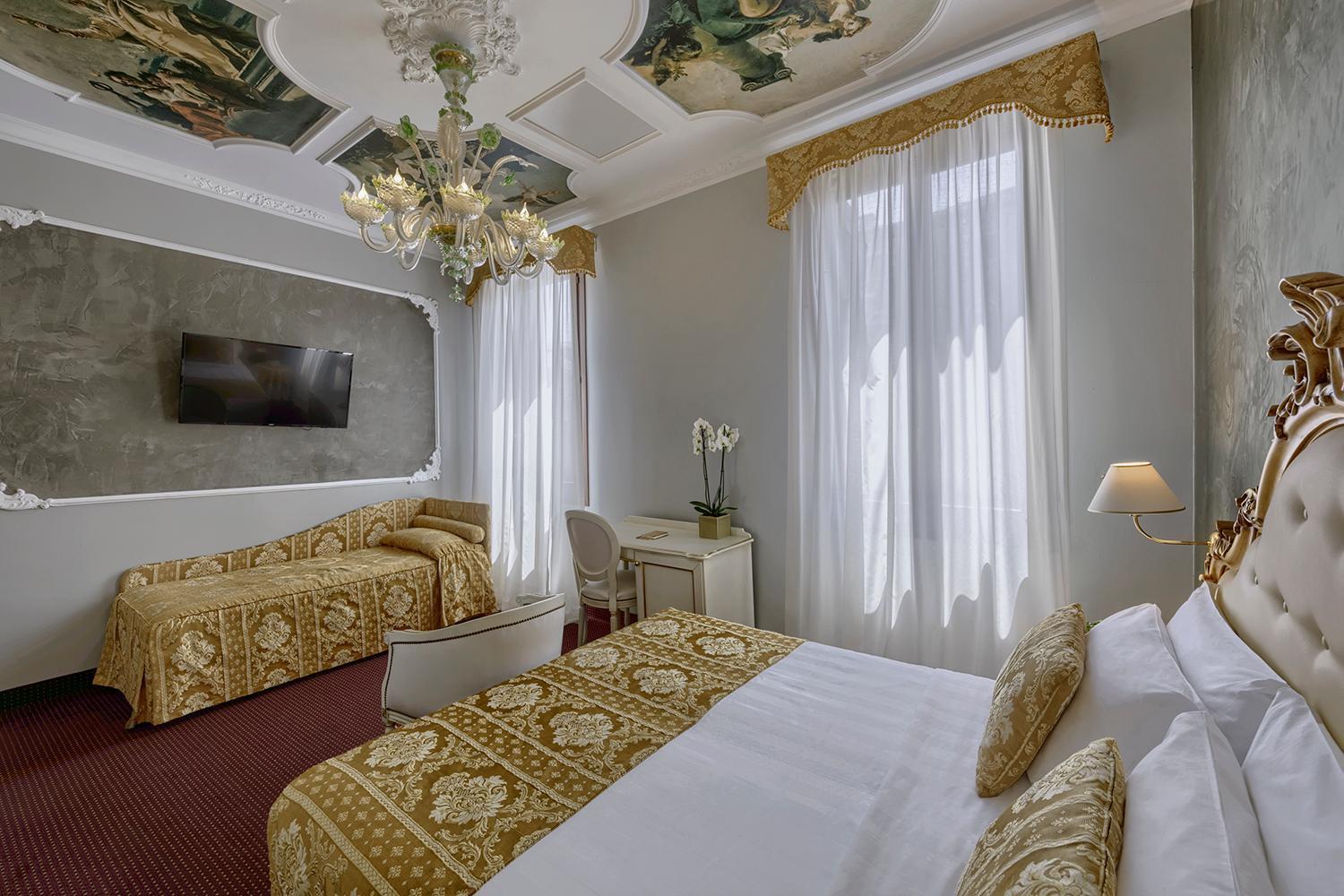 Hotel Pausania Venice Exterior photo