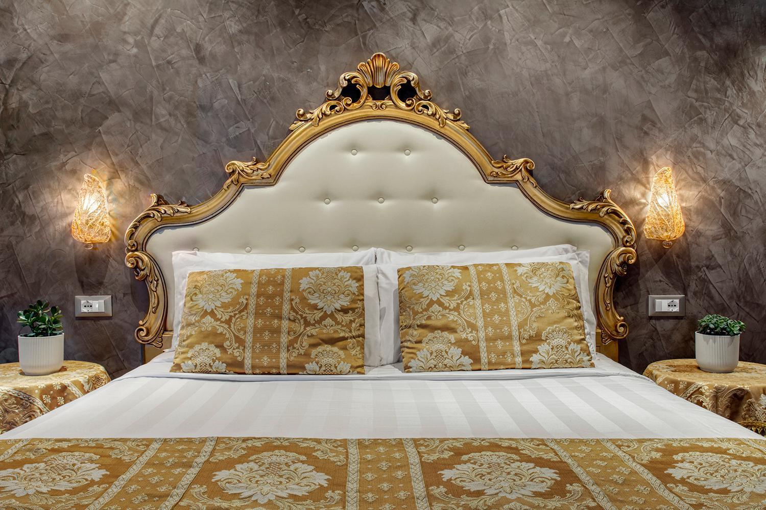 Hotel Pausania Venice Exterior photo