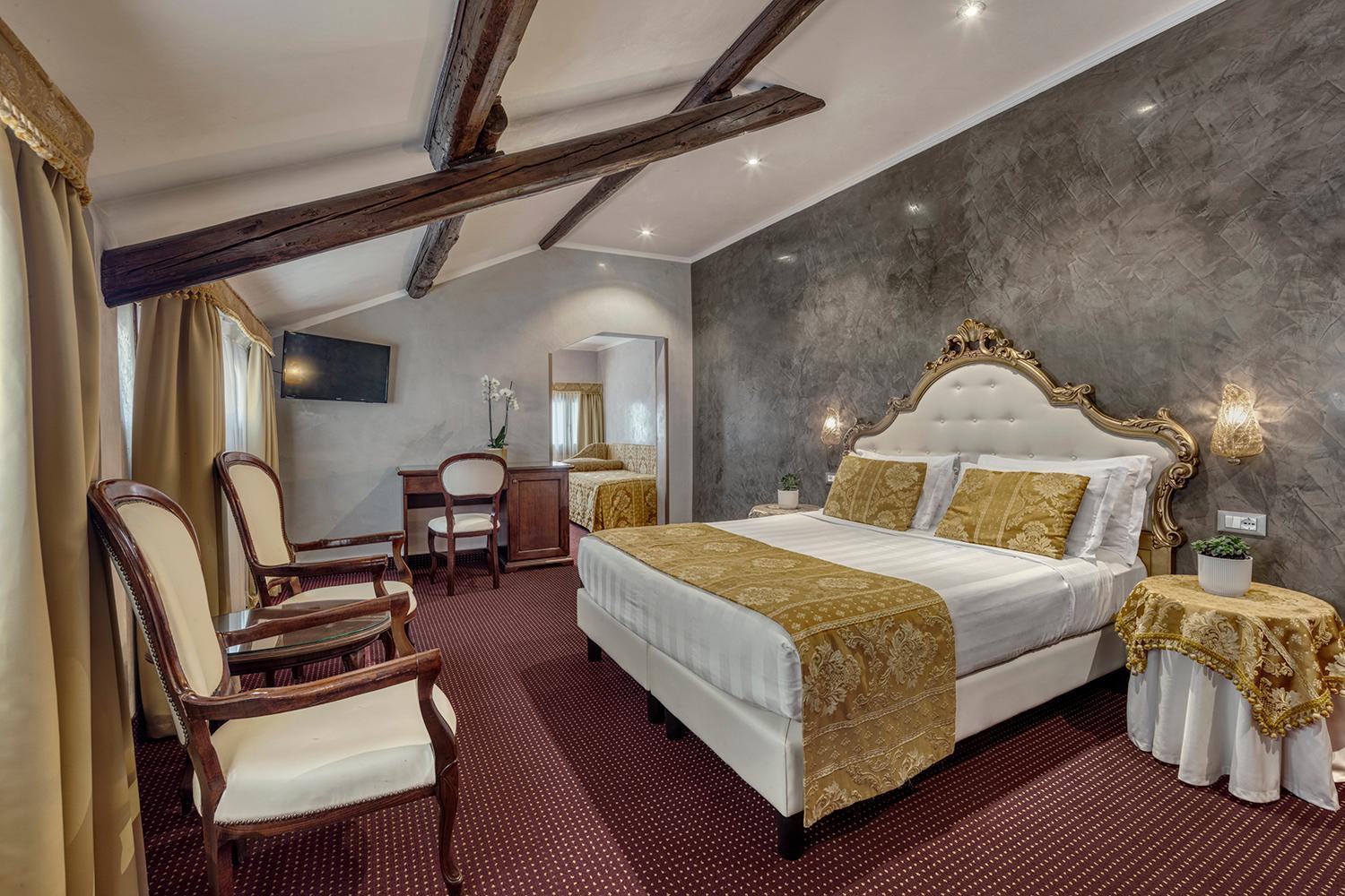 Hotel Pausania Venice Exterior photo