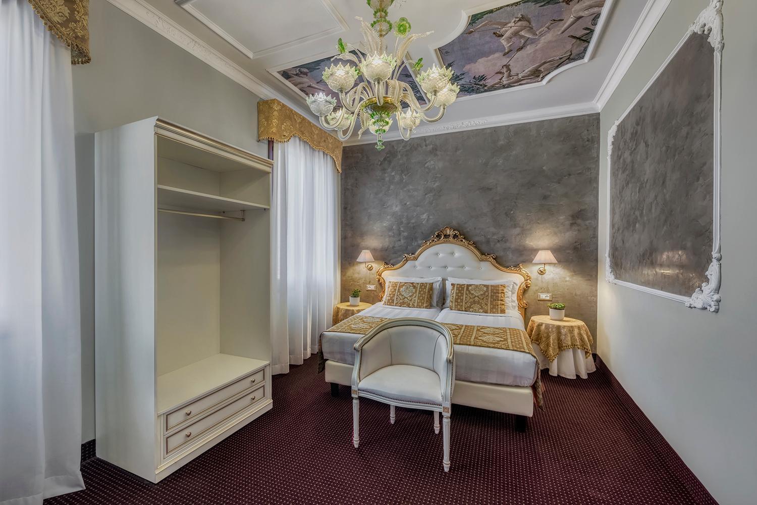 Hotel Pausania Venice Exterior photo