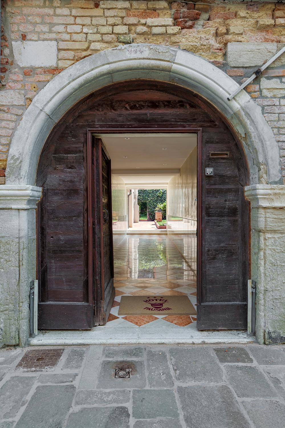 Hotel Pausania Venice Exterior photo